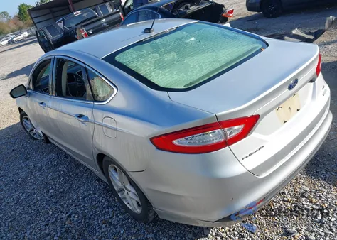 2015 Ford Fusion Se z USA, uszkodzony, nr VIN 3FA6P0HD5FR189773